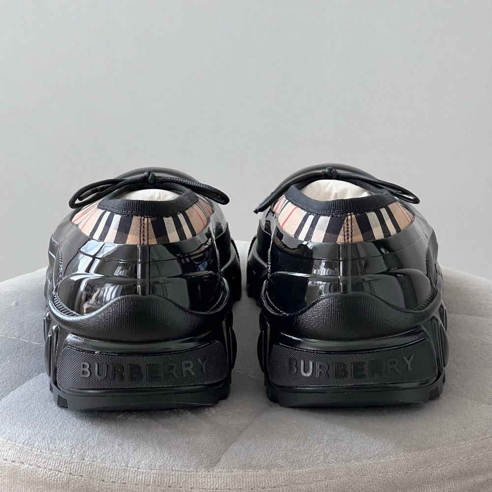 Burberry Black Patent & Beige Nova Check Chunky Ballet Flats - Picture 5 of 15